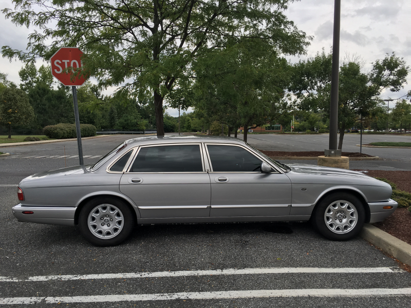 Illustration for article titled I got bored writing a history of the Jaguar V8, so here are a few cool facts about the X308 XJ8